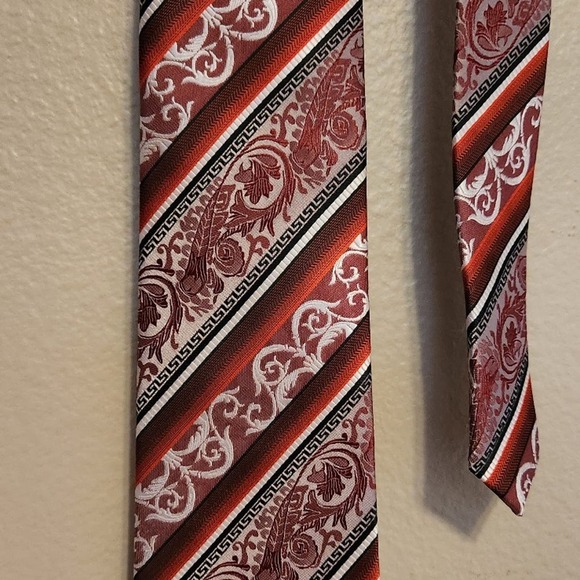 Sparks by John Sparks red tie polyester great mixed patterns in stripes work - Picture 1 of 9